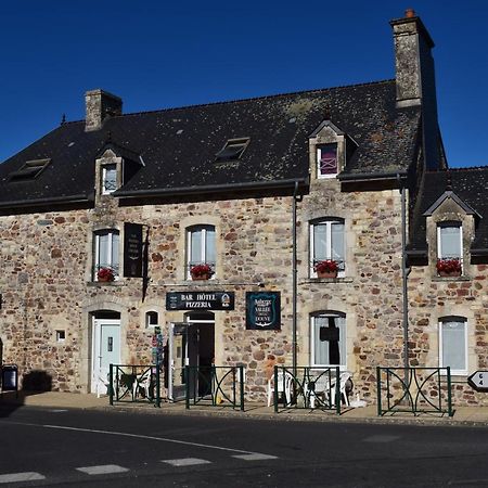 Auberge De La Vallee De La Douve L'Etang-Bertrand Exterior foto